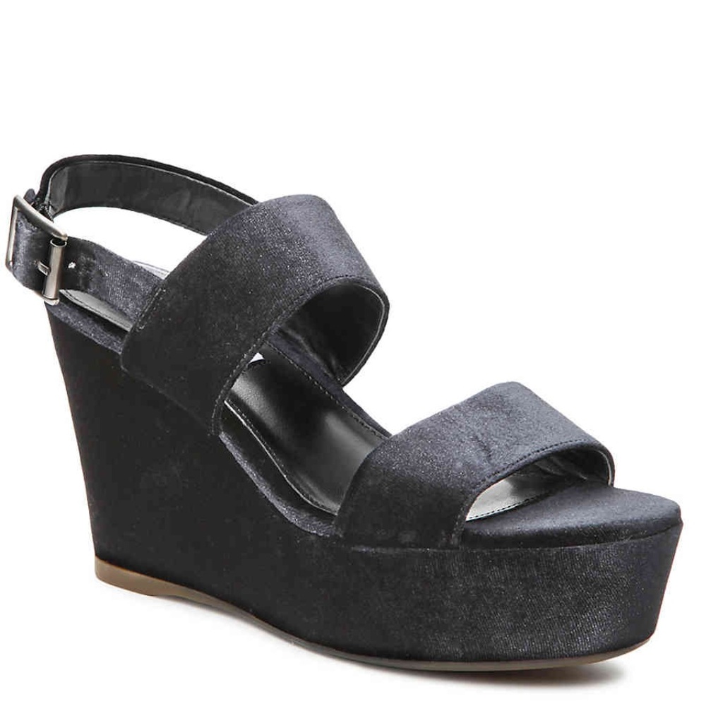 LIKE NEW Steve Madden Black Velvet Wedge Sandal